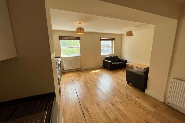 167 Camberwell Road, London SE5 0HB 5