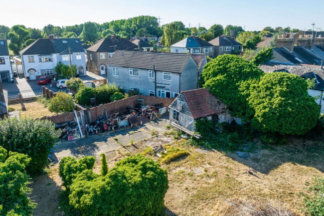 37 39 and 41 Townmead Road, Waltham Abbey, Essex, EN9 1RP 8