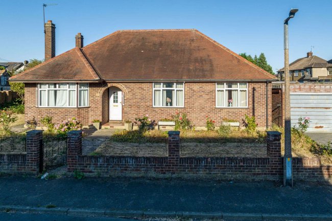 37 39 and 41 Townmead Road, Waltham Abbey, Essex, EN9 1RP 8