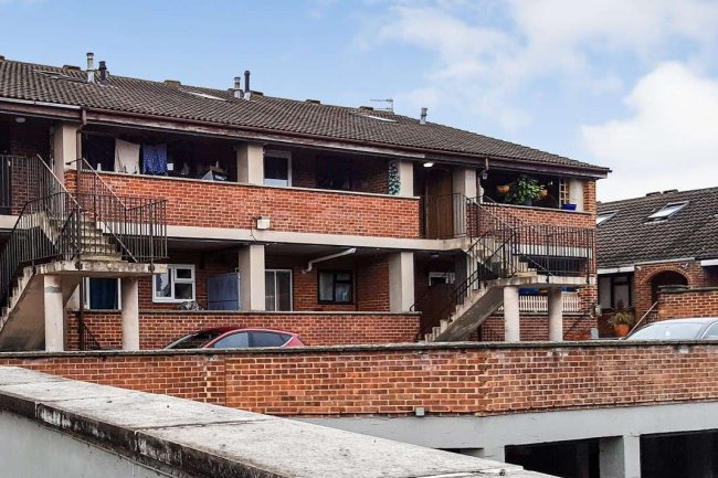 Flat 16 Grovelands Centre, Savile Way, Grove, Wantage OX12 0PT 6