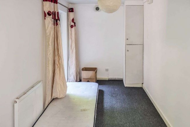 Flat 1 Highview, 75 Eglinton Hill, Shooters Hill, London, SE18 3PB 5