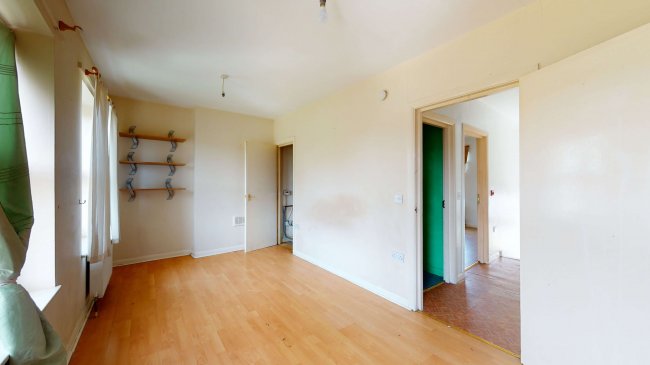 Flat B, 8 Balham Grove, Balham, London SW12 8AY  8