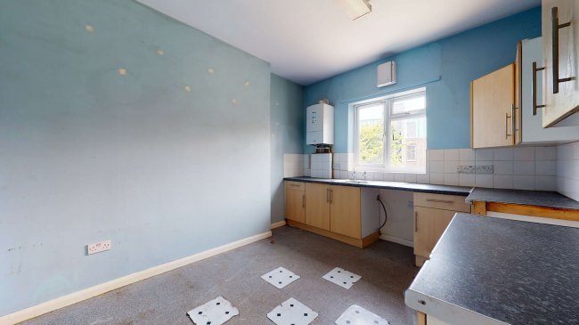 Flat B, 8 Balham Grove, Balham, London SW12 8AY  8