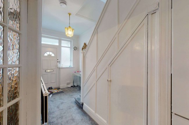 42 Ferndown Road, Northwood, Middlesex HA6 1PH 2