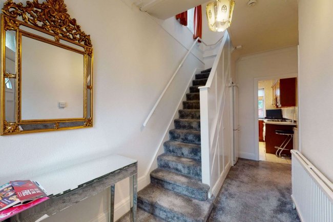 42 Ferndown Road, Northwood, Middlesex HA6 1PH 2