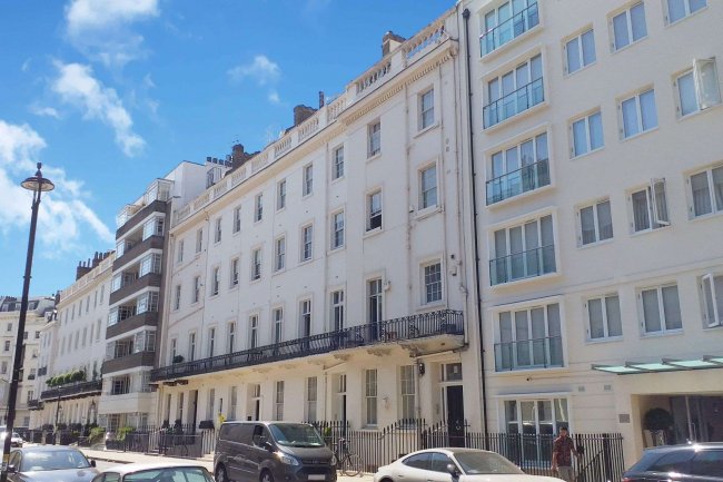 Flat 5, 15 Chesham Street, Belgravia, London SW1X 8ND
 4