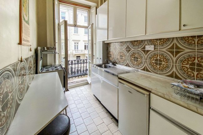 Flat 5, 15 Chesham Street, Belgravia, London SW1X 8ND
 4