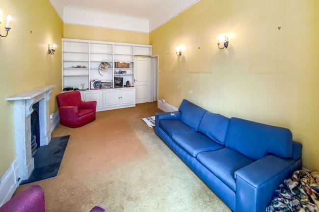 Flat 5, 15 Chesham Street, Belgravia, London SW1X 8ND
 4