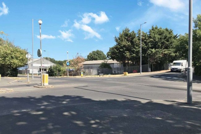 Hazelwood Works, Larkshall Road, Chingford, London, E4 6PD
 2