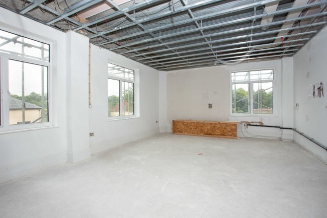 Westhorpe House, Marlow, Buckinghamshire SL7 3FJ 1