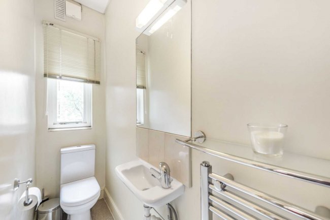 59 Canfield Gardens, Hampstead, London, NW6 3JL  6