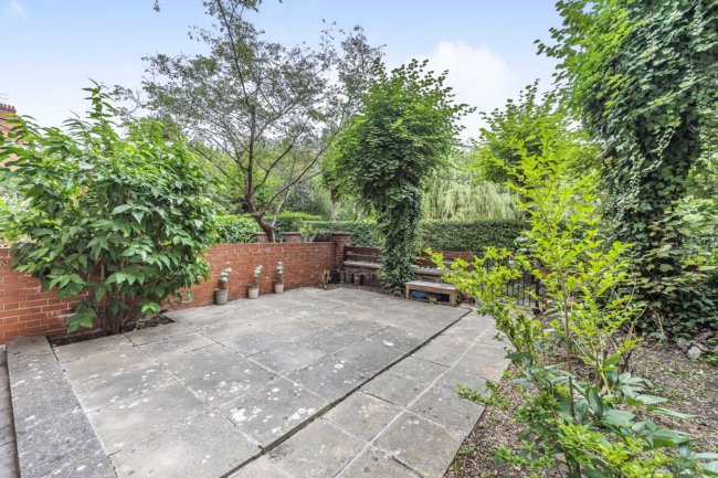 59 Canfield Gardens, Hampstead, London, NW6 3JL  6