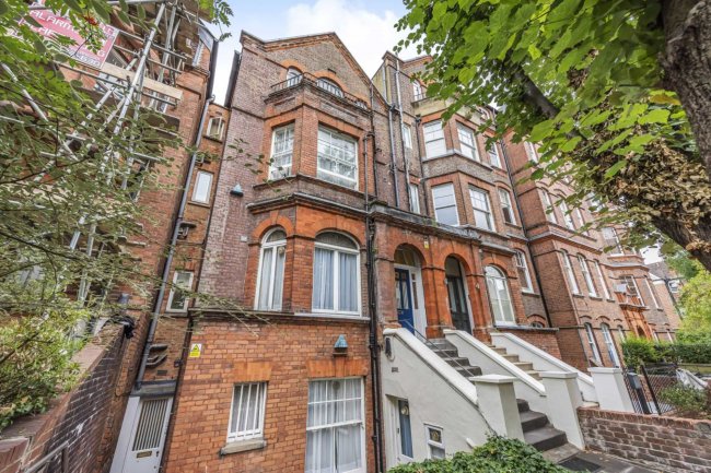 59 Canfield Gardens, Hampstead, London, NW6 3JL  6