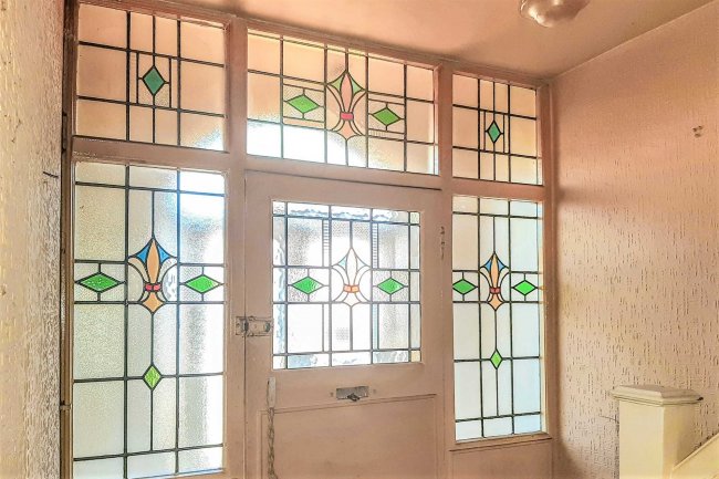 33 Gordon Crescent, Stoke on Trent ST1 6BU
 7