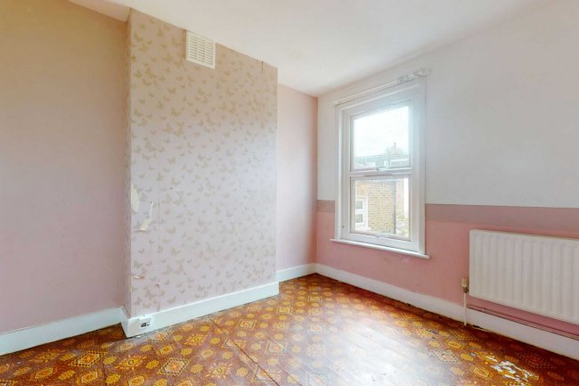 75 Eccles Road, London SW11 1LX  10