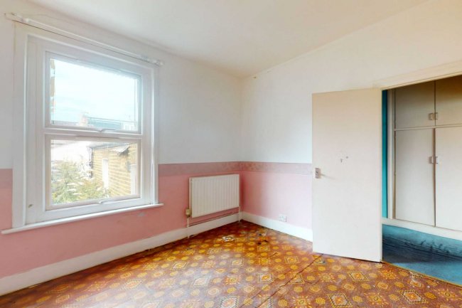 75 Eccles Road, London SW11 1LX  10