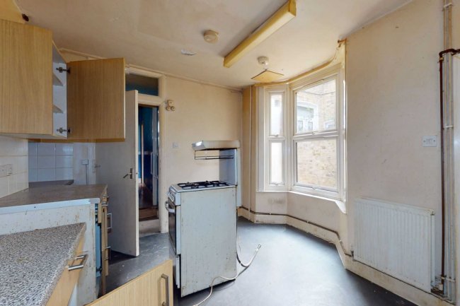 75 Eccles Road, London SW11 1LX  10