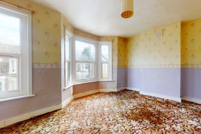 75 Eccles Road, London SW11 1LX  10