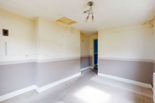 75 Eccles Road, London SW11 1LX  10