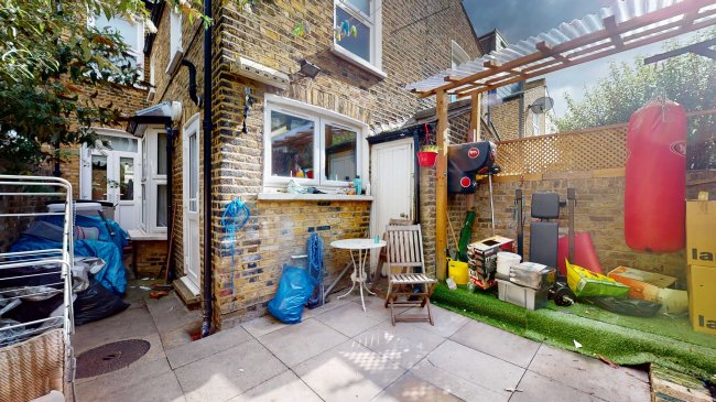 74 Eccles Road, London SW11 1LX  4