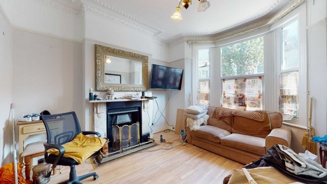 74 Eccles Road, London SW11 1LX  4