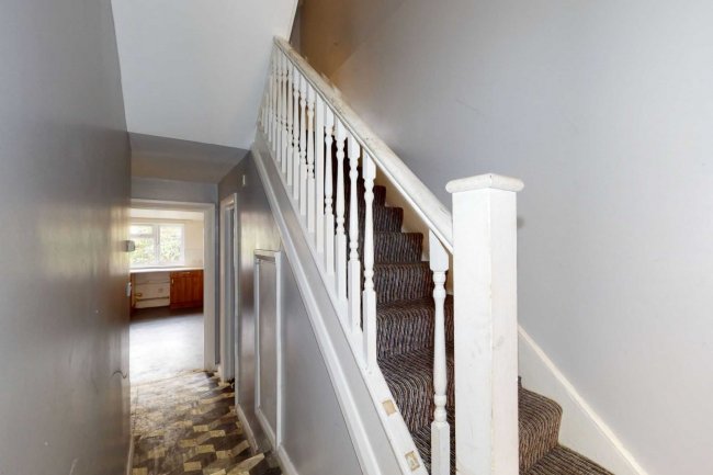 40 Garfield Road, London SW11 5PN 1