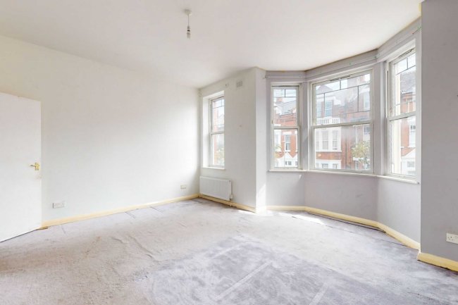 40 Garfield Road, London SW11 5PN 1