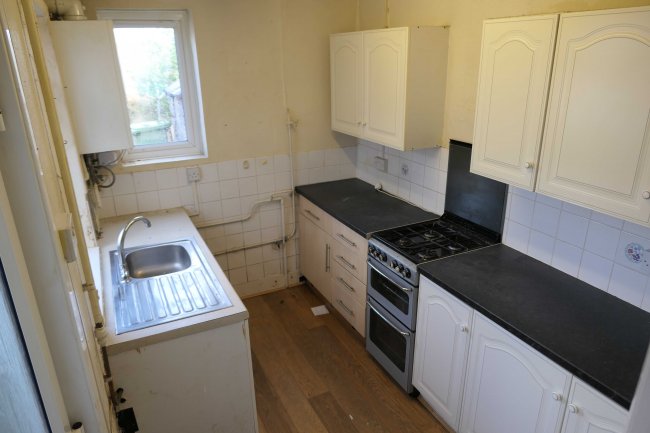 9 Bretland Road, Rusthall, Royal Tunbridge Wells, Kent, TN4 8PS  4