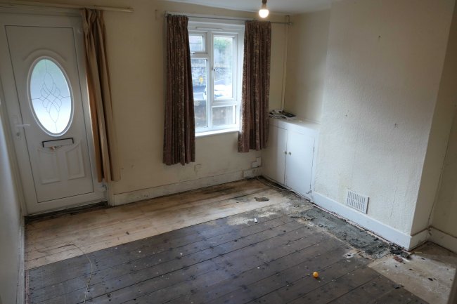 9 Bretland Road, Rusthall, Royal Tunbridge Wells, Kent, TN4 8PS  4