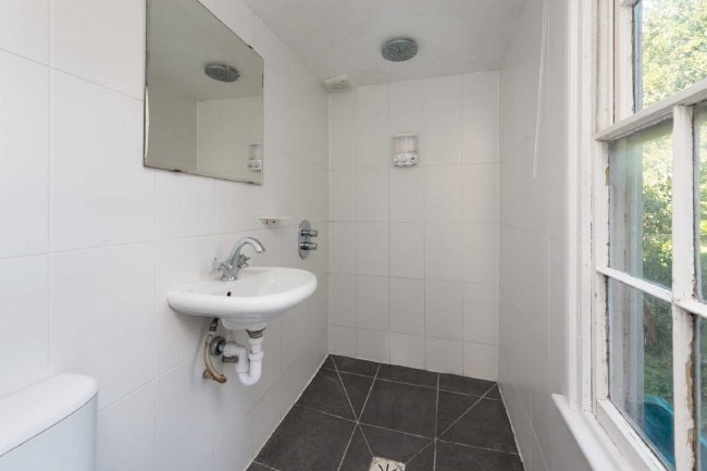 11 Stone Road, Broadstairs, Kent CT10 1DY 9