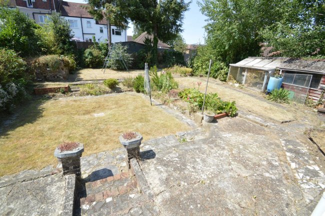 2 Coniston Road, Coulsdon, Surrey, CR5 3BS
 8