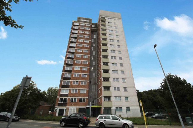 Flat  5 Beech Rise, Roughwood Drive, Liverpool, L33 8WY
 10