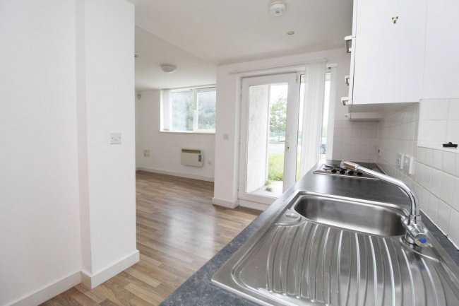 Flat  5 Beech Rise, Roughwood Drive, Liverpool, L33 8WY
 10