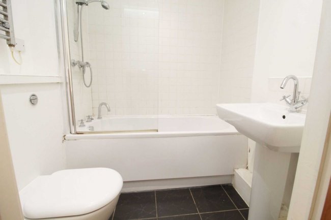 Flat  5 Beech Rise, Roughwood Drive, Liverpool, L33 8WY
 10