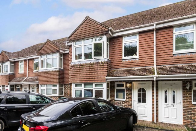 2 Spears Walk, Brighton, West Sussex, BN2 6PN
 6