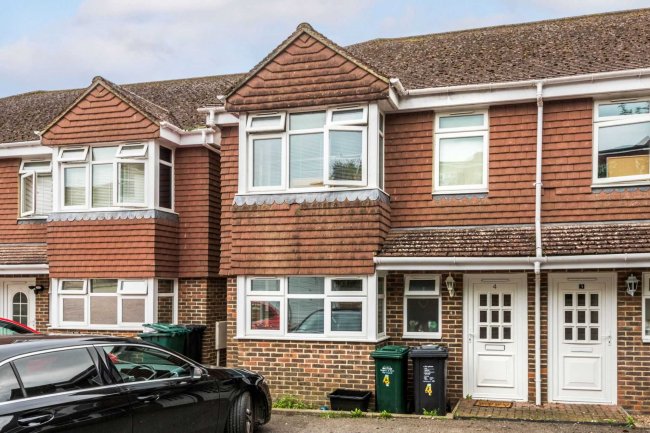 4 Spears Walk, Brighton, West Sussex, BN2 6PN
 8