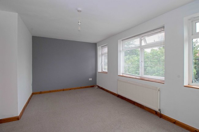 4 Spears Walk, Brighton, West Sussex, BN2 6PN
 8