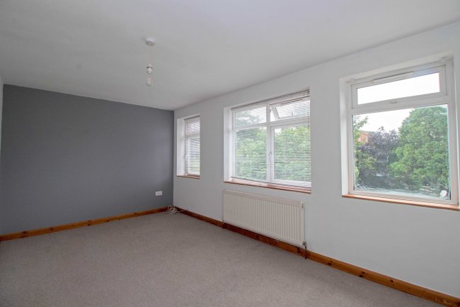 4 Spears Walk, Brighton, West Sussex, BN2 6PN
 8