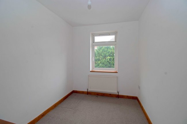 4 Spears Walk, Brighton, West Sussex, BN2 6PN
 8