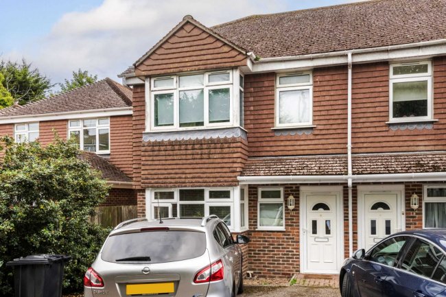 10 Spears Walk, Brighton, West Sussex, BN2 6PN
 4