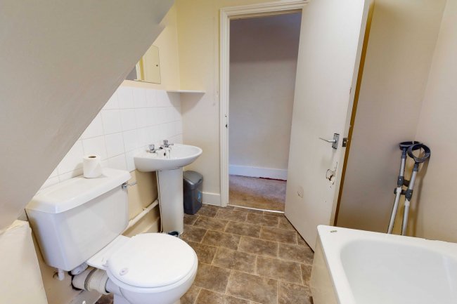 26C Beauchamp Road, Clapham London, SW11 1PQ
 8