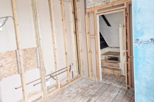 37 Main Road, Queenborough, Kent, ME11 5BW
 3