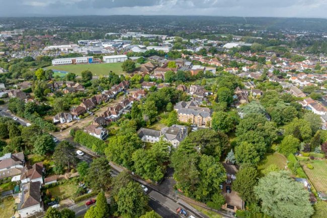 The Elders, Epsom Road, Ewell, Surrey KT17 1JT
 6