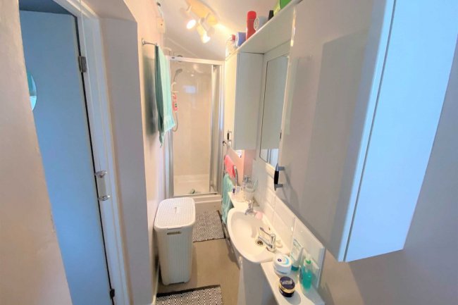 91 Thornbury Road, Isleworth, TW7 4NL
 6