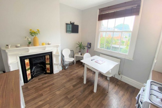 91 Thornbury Road, Isleworth, TW7 4NL
 6