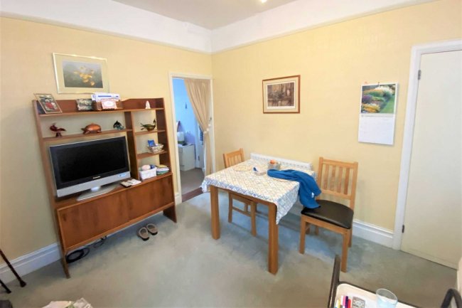 91 Thornbury Road, Isleworth, TW7 4NL
 6