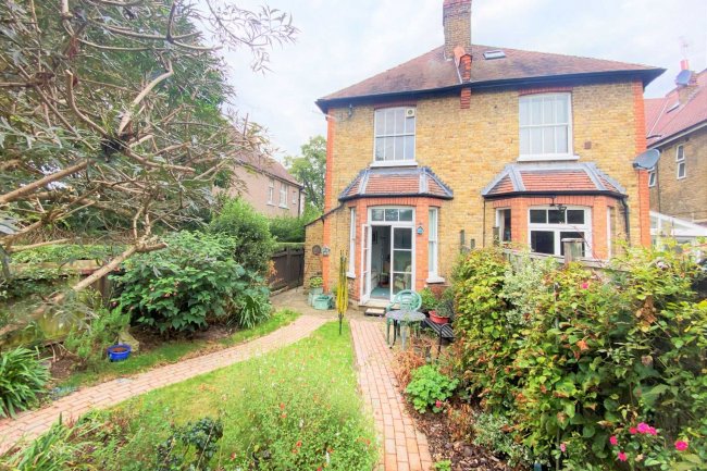 91 Thornbury Road, Isleworth, TW7 4NL
 6