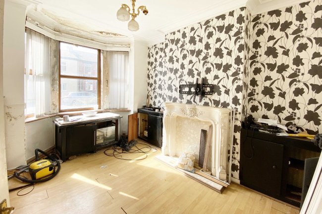 350 Manchester Road, Droylsden, Manchester, M43 6QX
 6