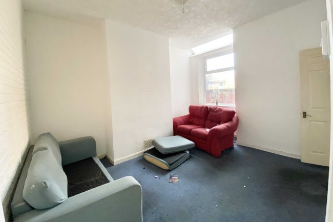 350 Manchester Road, Droylsden, Manchester, M43 6QX
 6