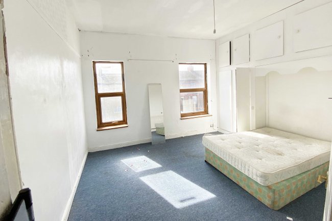 350 Manchester Road, Droylsden, Manchester, M43 6QX
 6